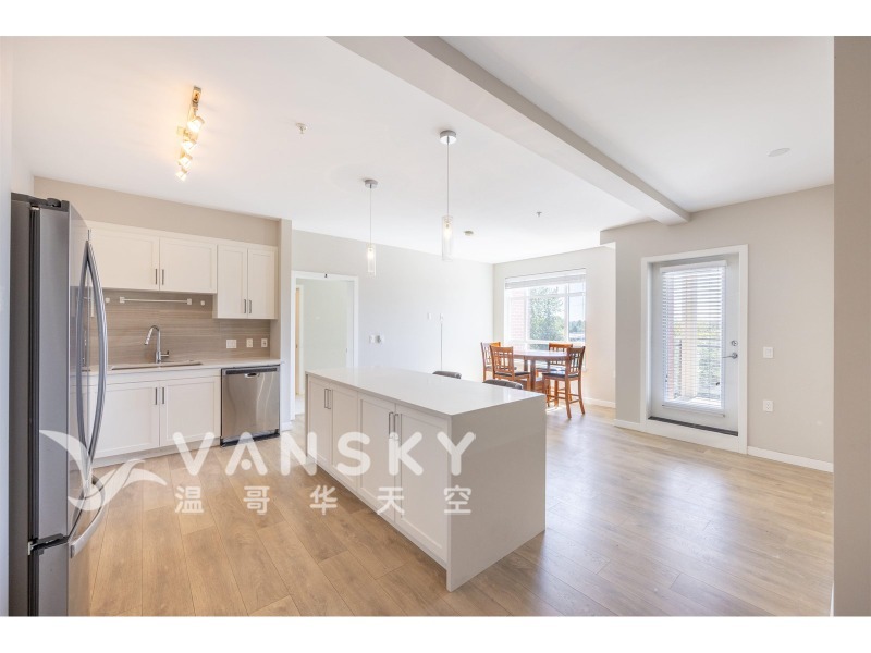 250816094223_f303-living room.jpeg